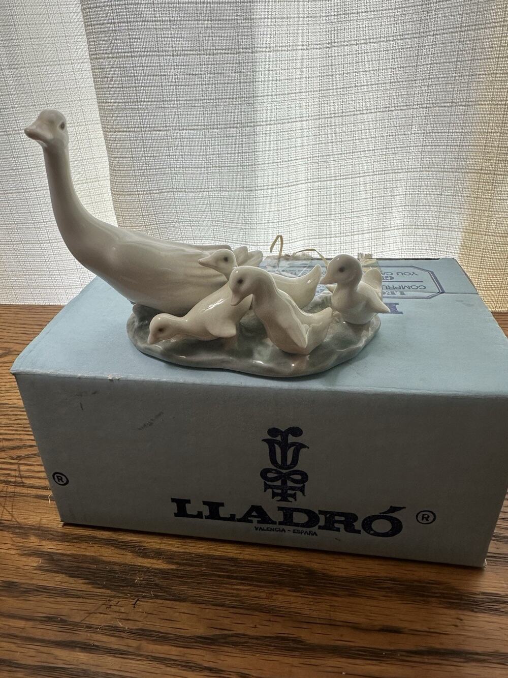 Lladró #1307 Porcelain Glazed "Little Ducks After Mother". Mint Condition.